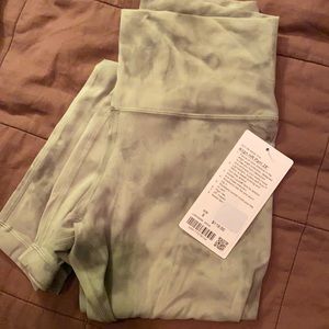 Lululemon Align 28” Diamond Dye green